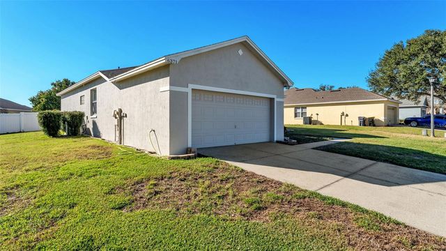 6371 ALAMANDA HILLS DRIVE, Lakeland, FL 33813