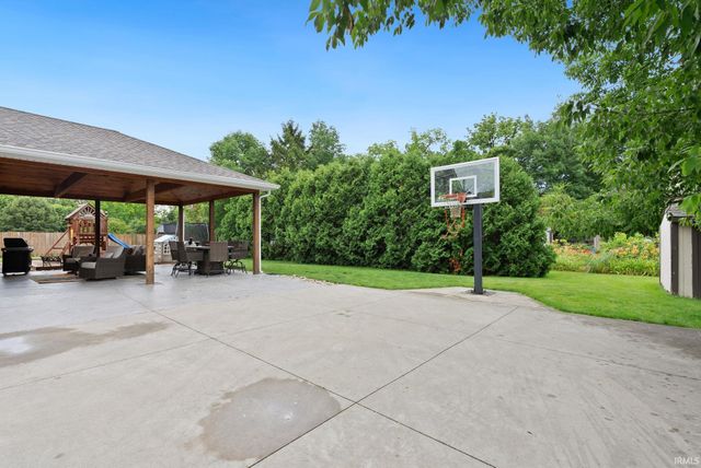 515 Meadow Lane, Ossian, IN 46777