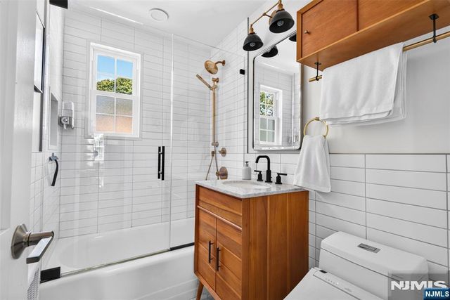 101 Gates J12, Montclair, NJ 07042