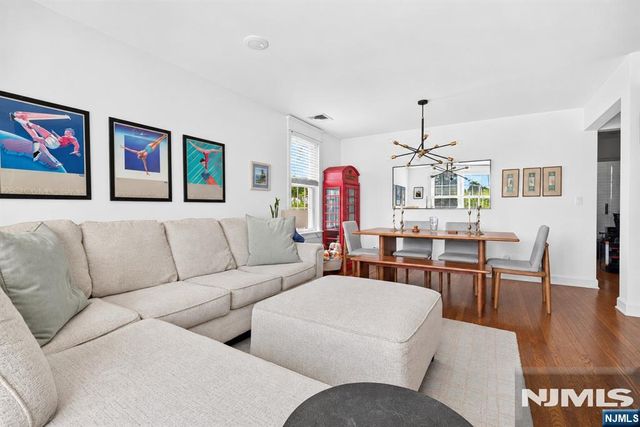 101 Gates J12, Montclair, NJ 07042