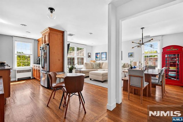 101 Gates J12, Montclair, NJ 07042