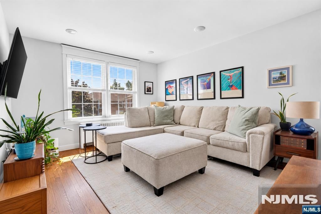 101 Gates J12, Montclair, NJ 07042