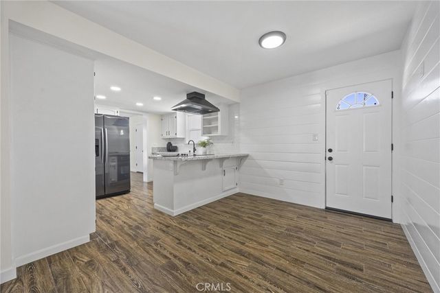 4201 Charter Oaks Avenue, Bakersfield, CA 93309