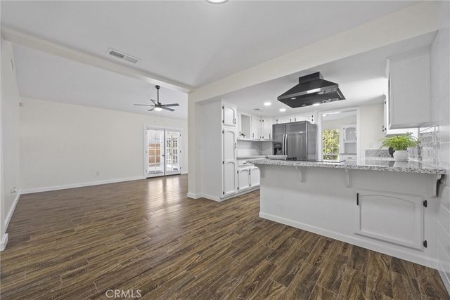 4201 Charter Oaks Avenue, Bakersfield, CA 93309