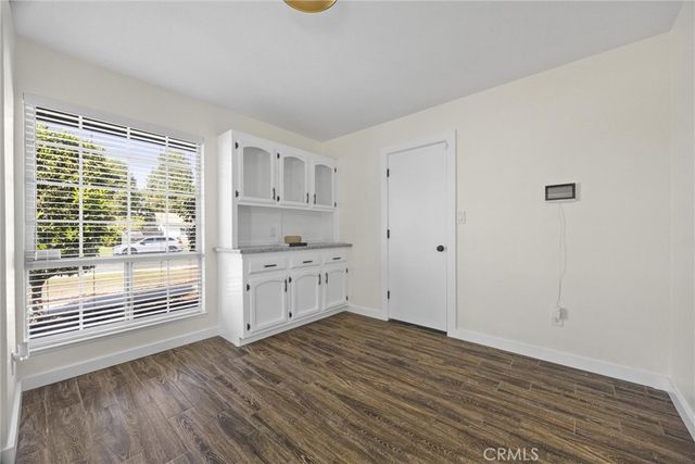 4201 Charter Oaks Avenue, Bakersfield, CA 93309