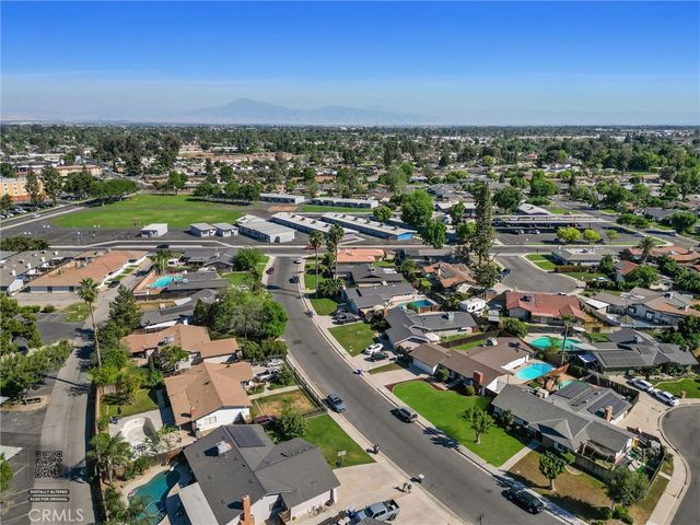 4201 Charter Oaks Avenue, Bakersfield, CA 93309