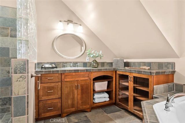 155 W Grandview, Sierra Madre, CA 91024