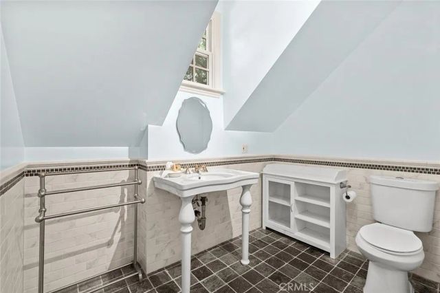 155 W Grandview, Sierra Madre, CA 91024