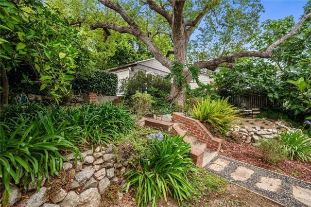 155 W Grandview, Sierra Madre, CA 91024