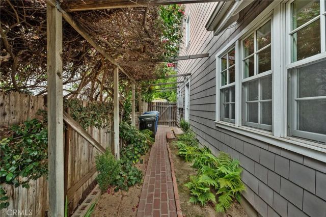 155 W Grandview, Sierra Madre, CA 91024