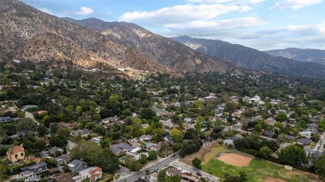 155 W Grandview, Sierra Madre, CA 91024