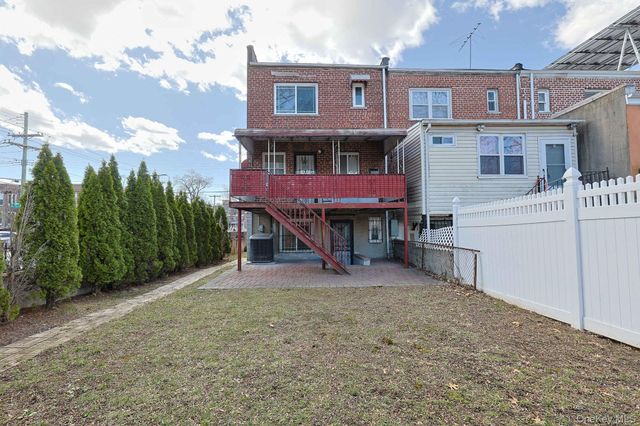 877 E 223rd Street, Bronx, NY 10466
