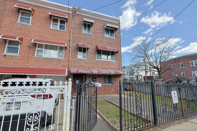 877 E 223rd Street, Bronx, NY 10466