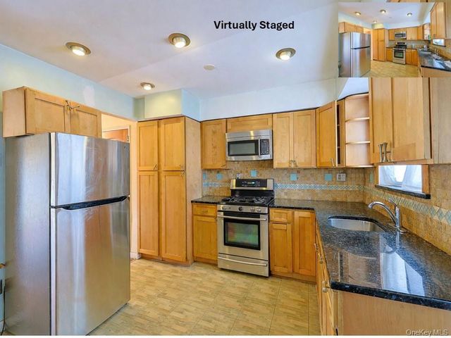 877 E 223rd Street, Bronx, NY 10466