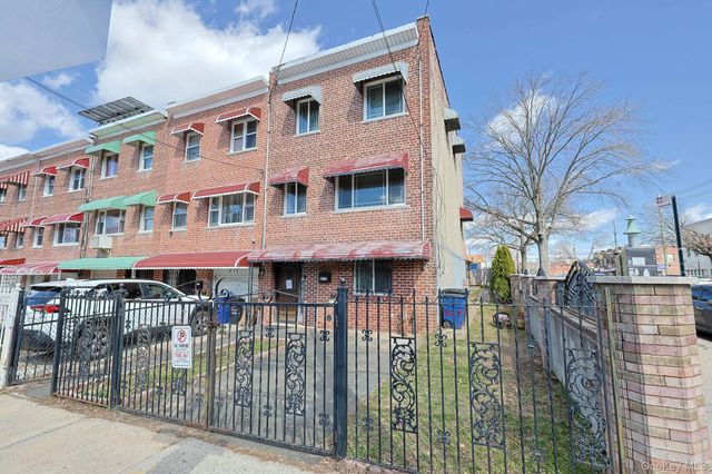 877 E 223rd Street, Bronx, NY 10466