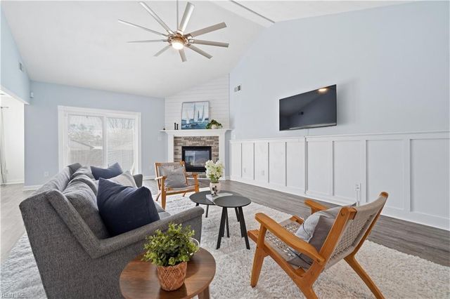 1620 Lockridge CT, Virginia Beach, VA 23454