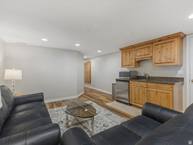 9714 S 575 E, Sandy, UT 84070