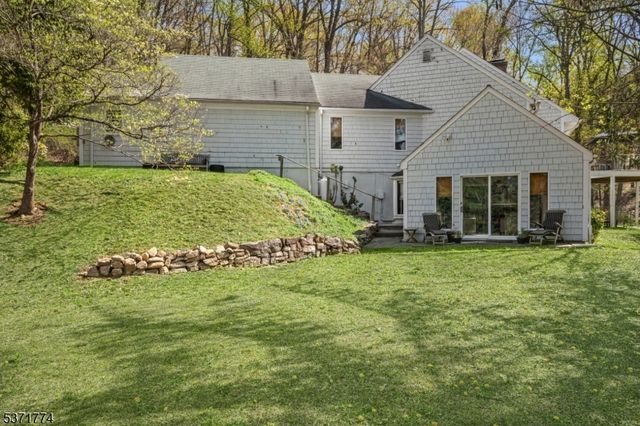 50 Hidden Valley Rd, Far Hills Boro, NJ 07931