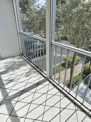 130 Cypress Club Drive Apt 323, Pompano Beach, FL 33060
