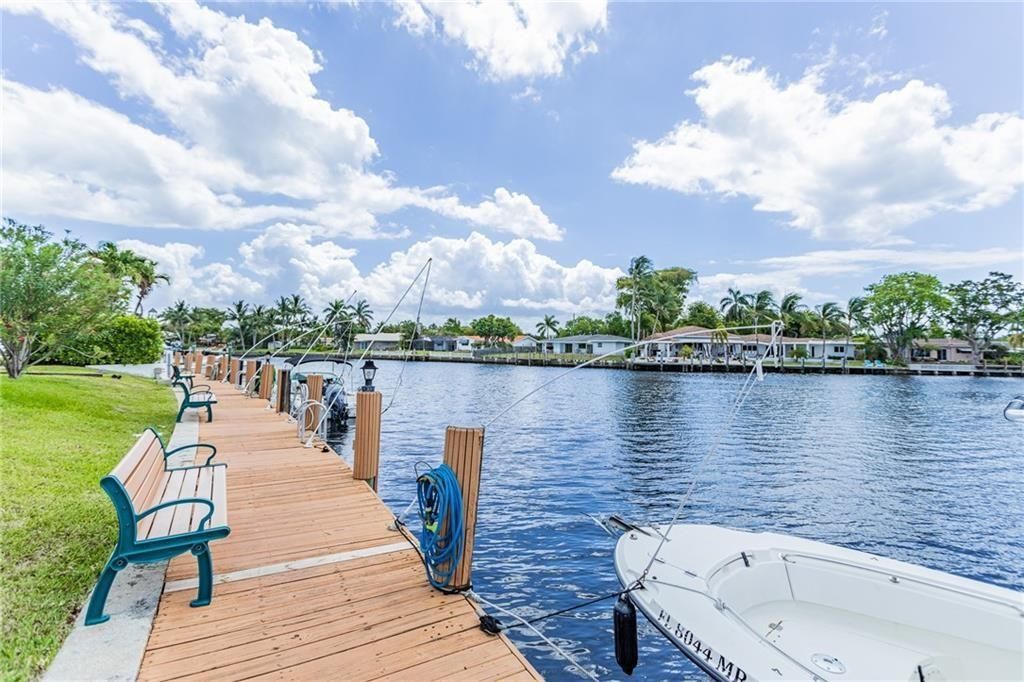 130 Cypress Club Drive Apt 323, Pompano Beach, FL 33060