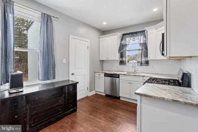 22 LEXINGTON AVE, Lansdowne, PA 19050