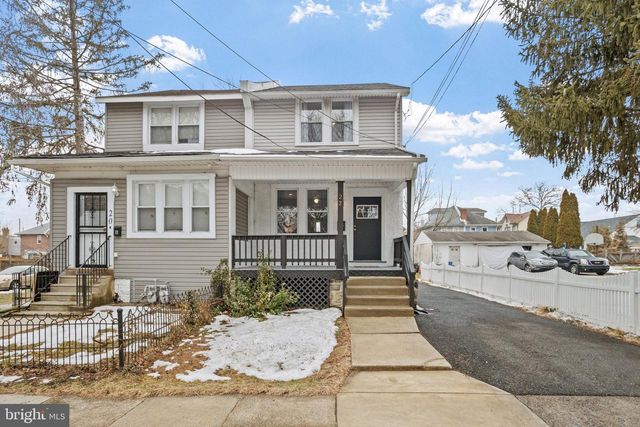 22 LEXINGTON AVE, Lansdowne, PA 19050