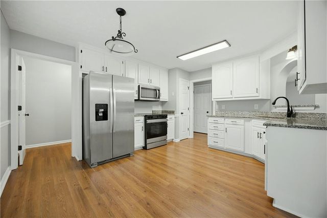 2945 Emerald Springs Drive, Lawrenceville, GA 30045