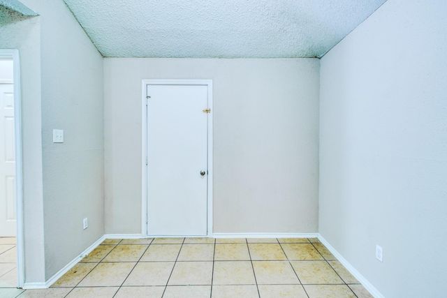 5619 Gineridge Drive, Houston, TX 77053
