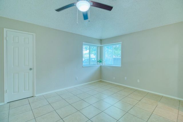 5619 Gineridge Drive, Houston, TX 77053