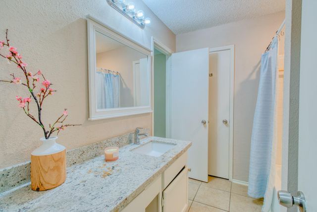 5619 Gineridge Drive, Houston, TX 77053