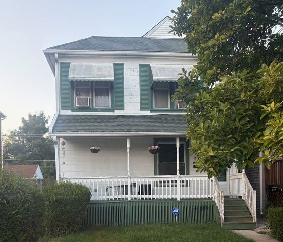 2528 Cochran Street, Blue Island, IL 60406