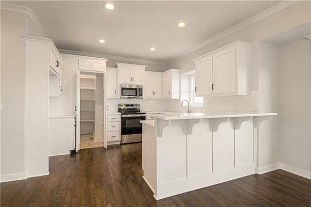 6004 NE 118th Street, Kansas City, MO 64156