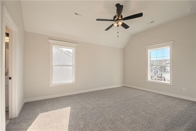 6004 NE 118th Street, Kansas City, MO 64156