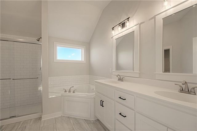 6004 NE 118th Street, Kansas City, MO 64156
