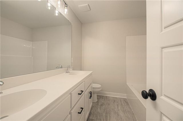 6004 NE 118th Street, Kansas City, MO 64156