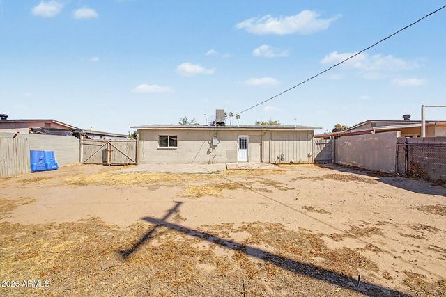 7619 W Clarendon Avenue, Phoenix, AZ 85033