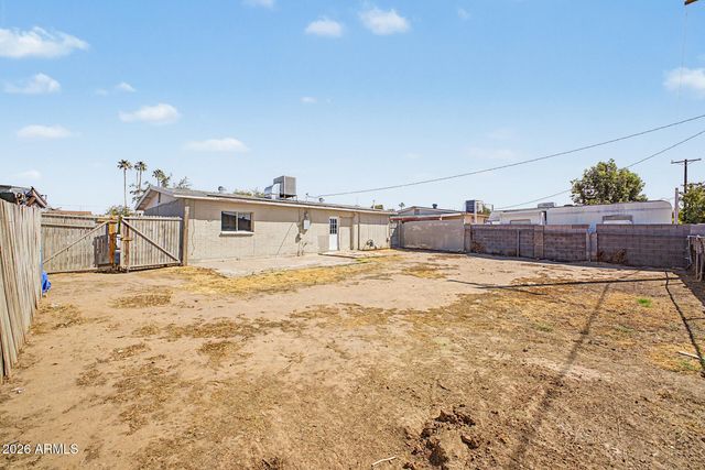 7619 W Clarendon Avenue, Phoenix, AZ 85033