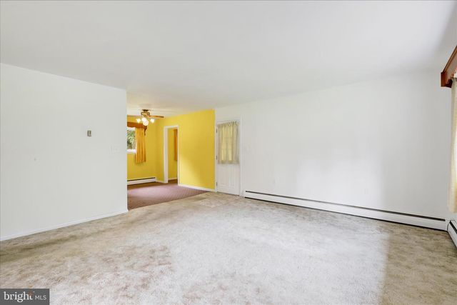 4986 TREHER RD, Fayetteville, PA 17222