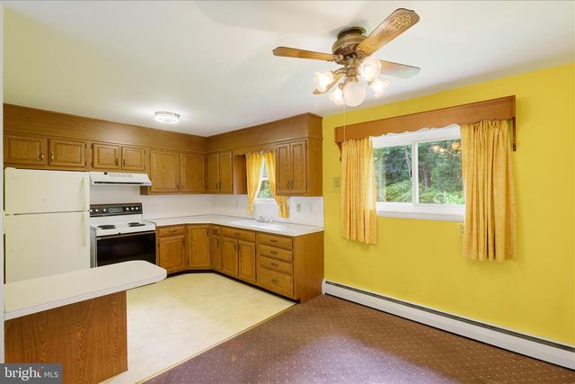 4986 TREHER RD, Fayetteville, PA 17222