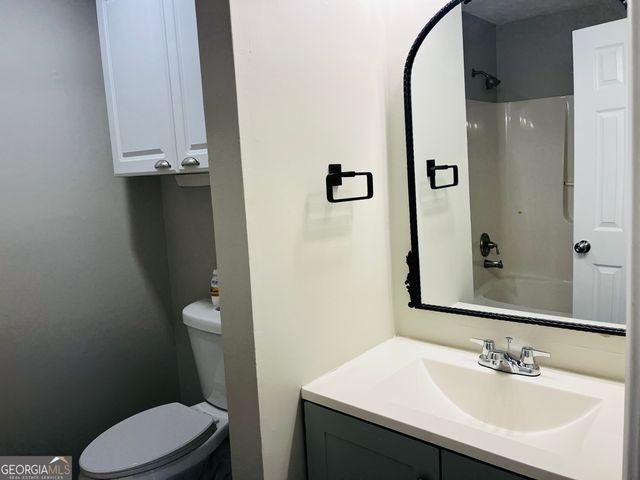 2890 Garnet Way, College Park, GA 30349