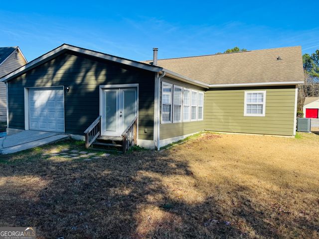 2890 Garnet Way, College Park, GA 30349