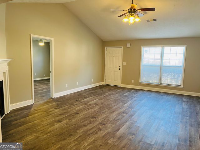 2890 Garnet Way, College Park, GA 30349