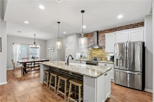9669 Woodview Drive, College Station, TX 77845