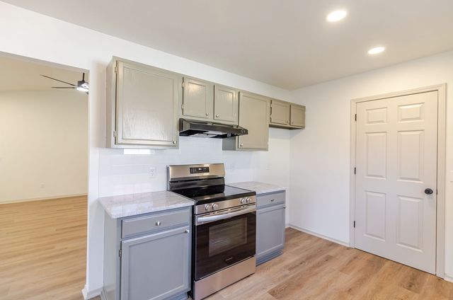 1729 Oxford Place, Springdale, AR 72764