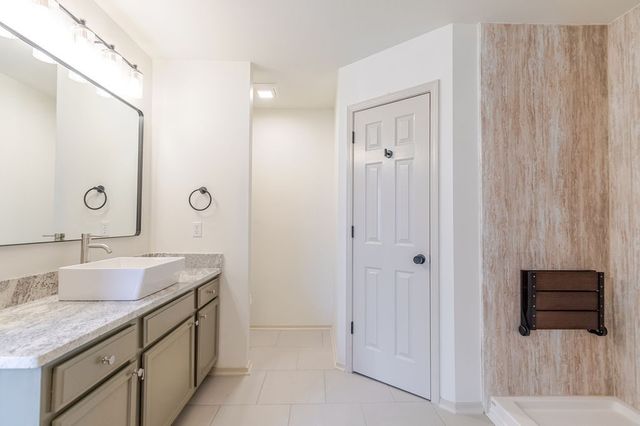 1729 Oxford Place, Springdale, AR 72764