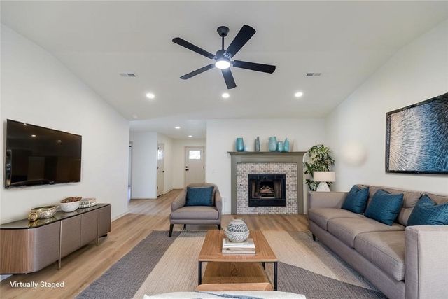 1729 Oxford Place, Springdale, AR 72764