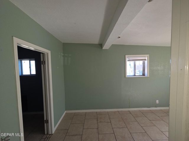 9425 GSCHWIND Street, El Paso, TX 79924