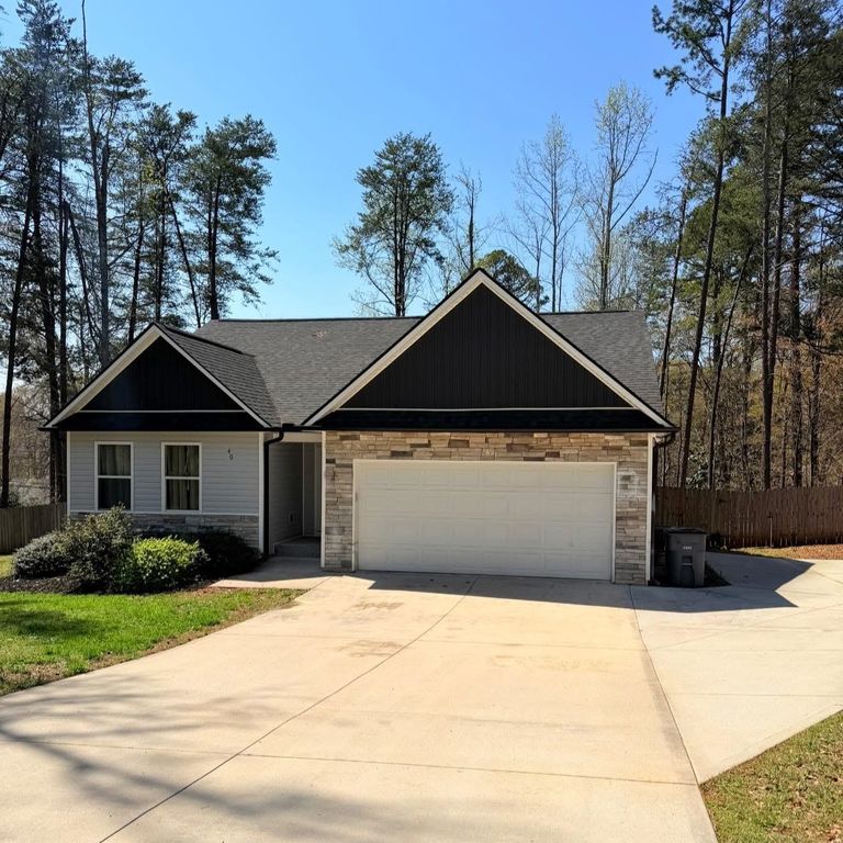40 Nichols Drive, Inman, SC 29349