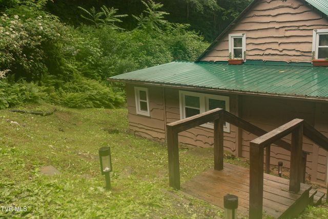 386 Tumbling Creek Road, Erwin, TN 37650