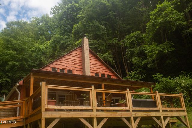 386 Tumbling Creek Road, Erwin, TN 37650